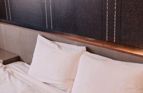Central District Hotel | Kiwi Express Hotel - Taichung Station Branch 10