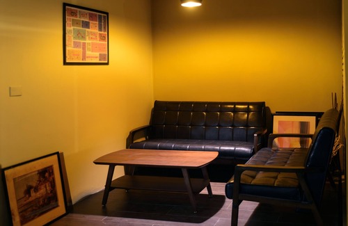 Central District Hotel | Kiwi Express Hotel