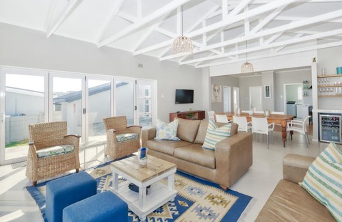 L'Agulhas House | Klein Steenbok