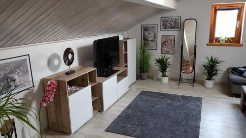 Ebersberg District Apartment | Kleine gemütliche Mansardenwohnung im Südosten Münchens