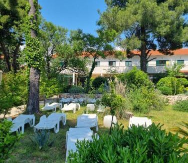 Pirovac House | Kleine Hexe B&B Pension