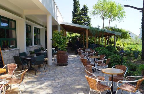 Pirovac House | Kleine Hexe B&B Pension
