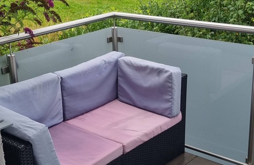 Tuntenhausen Apartment | Kleines Appartement im Voralpenland mit Galerie und Balkon
