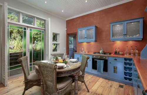 Capri House | Kloof House - with solar backup power