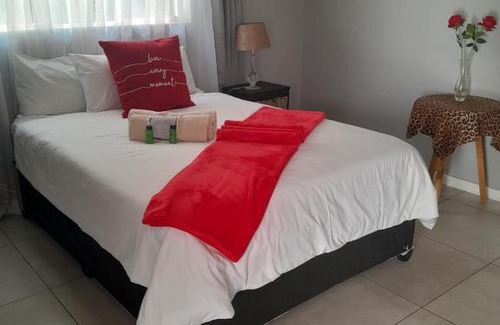 Greater Johannesburg Metropolitan Area House | KLOOFIES GUESTHOUSE