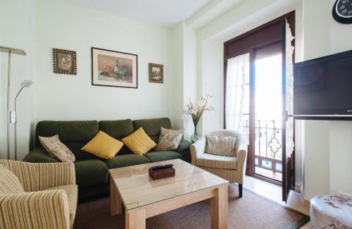 Encarnacion-Regina Apartment | "KM CERO DE SEVILLA"