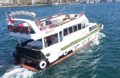 Istanbul City Center Boat Rental | Kmtyachtstanbul