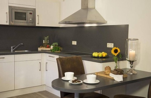 Stolpe Apartment | Knappe Gerhard Wf-41 - Der Westflügel