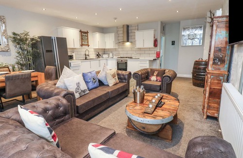Stanhope Cottage | KNIGHTS CORNER STANHOPE CASTLE, pet friendly in Stanhope