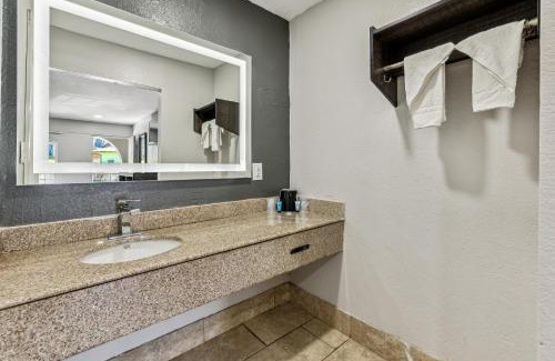 Antioch Hotel | Knights Inn Antioch