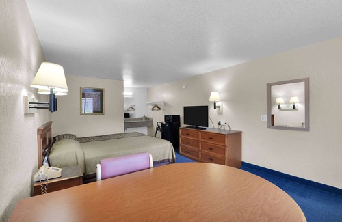 Southside Hotel | Knights Inn Jacksonville at Dix Ellis Trail