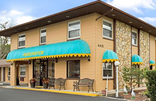 Kissimmee Hotel | Knights Inn Kissimmee