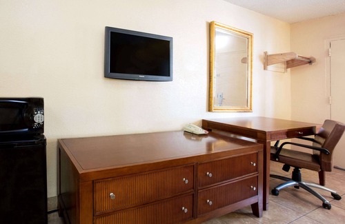 Oak Ridge Hotel | Knights Inn Orlando
