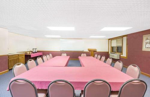 South Sioux City Hotel | Knights Inn & Suites South Sioux City