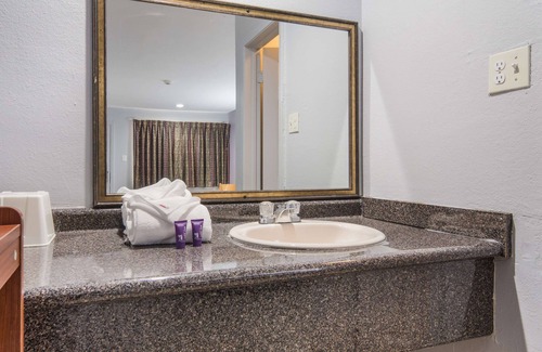 North Richland Hills Hotel | Knights Inn North Richland Hills