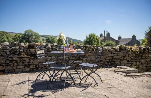 Leyburn House | Knights Rest