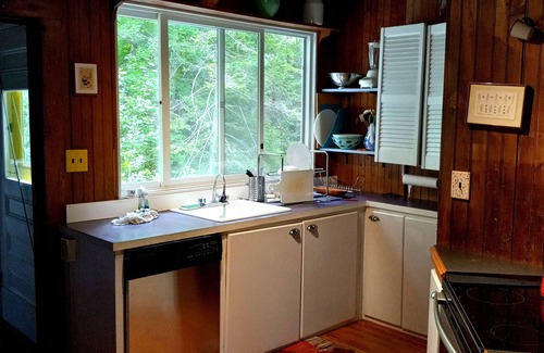 Peaks Island Cottage | Knit 1, Purl 2: Fabulous Turn Of The Century Cottage, Peaks Island, ME