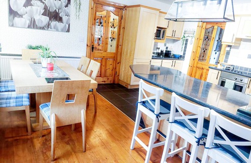 Killarney Ski Chalet | Knockmanagh Holiday Home