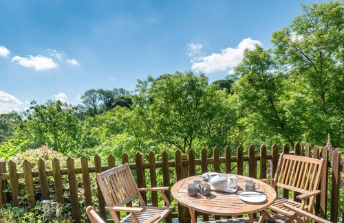 Youlgreave House | Knoll - Three Bedroom House, Sleeps 5