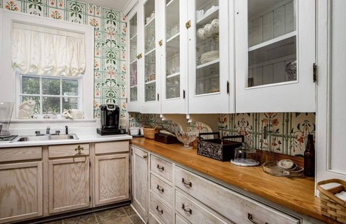 Southern Pines Villa | Knollwood Manor - Historic Mansion Overlooking the Famous Mid Pines Golf Course