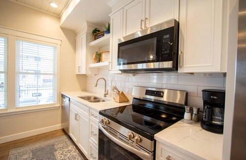 Celina House | Knot-A-Worry: 3 Bed/2 Bath Cottage w/Game Room and Hot Tub!