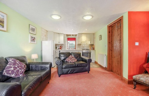 Sedbergh Cottage | KNOTT VIEW, family friendly, with a garden in Sedbergh