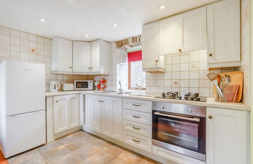 Sedbergh Cottage | KNOTT VIEW, family friendly, with a garden in Sedbergh