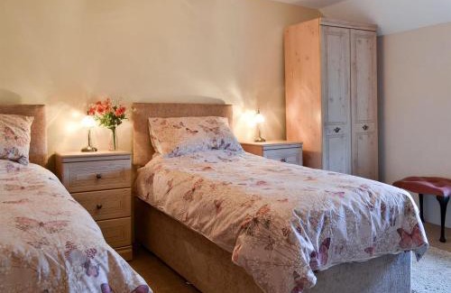 Bideford House | Knotty Corner Cottage
