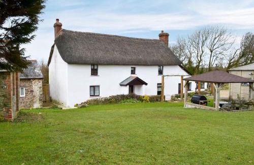 Bideford House | Knotty Corner Cottage