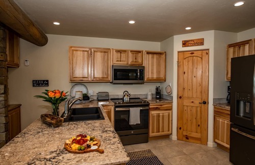 Pagosa Springs House | Knotty & Nice: Spectacular Lakefront Home. Hot Tub, Fireplace, Games, Paddleboards, Mins to Uptown!