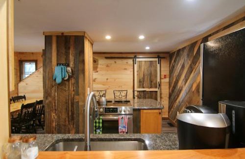 Windham House | Knotty Pine Cabin in the Pines