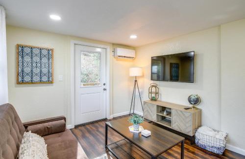 Ashley Oaks House | Knoxville Cottage with Fenced Yard, Pet Friendly!