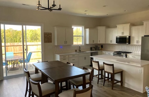 Farragut House | Knoxville Farragut Home Top Golf Turkey Creek Shopping UT Games