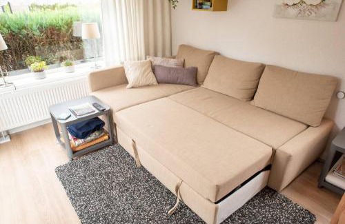 Otterlo House | Knus huisje op kindvriendelijk park met zwembad