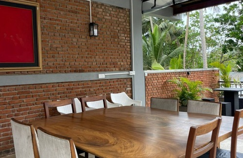 Kathaluwa House | Ko Lake Villa Rooms lakeside Beach