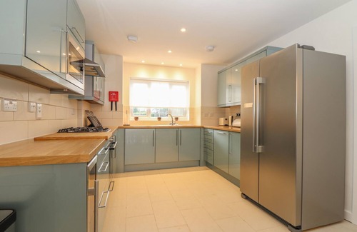 Mullion Cottage | KOBER HOUSE, pet friendly, with open fire in Mullion