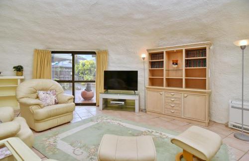 Burnside House | Koepel House - Christchurch Holiday Homes
