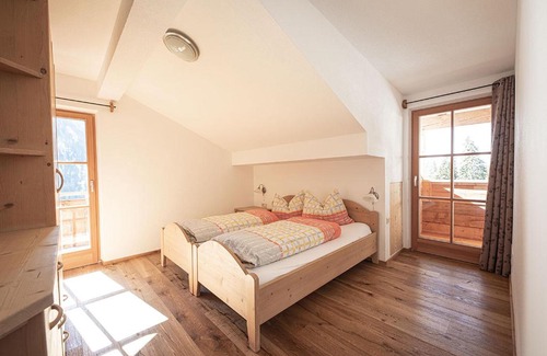 Campo Tures Apartment | Kofler zw den Wänden Apt Edelweiss