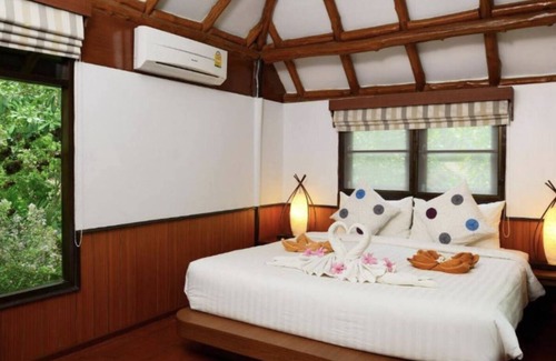 Koh Tao Cottage | Koh Tao Family Cottage A/C with ABF