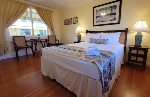 Hawi Hotel | Kohala Village INN