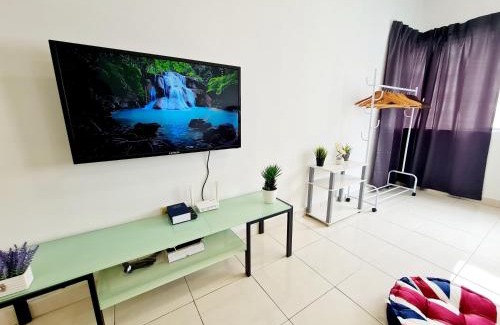 Bandar Puchong Jaya Apartment | Koi 7 Guest 2 Room Puchong IOI Sunway Lagoon Pyramid Bkt Jalil Pavilion Bkt Jalil Stadium