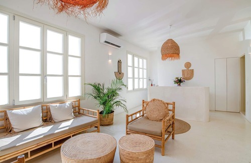 Paros Hotel | Kokoon
