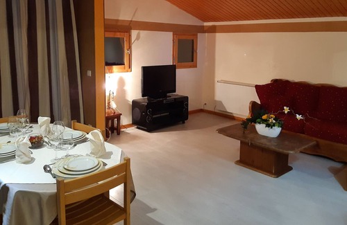 Giez Bed & Breakfast | Kolda Properties