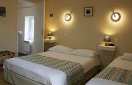 Giez Bed & Breakfast | Kolda Properties