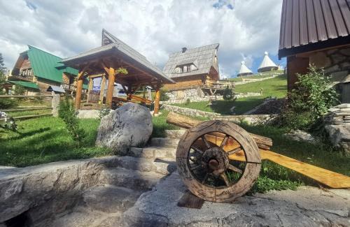 Pitomine Ski Chalet | Koliba