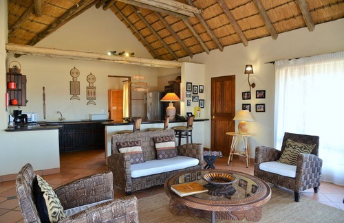 Vaalwater Cabin | Kololo Game Reserve
