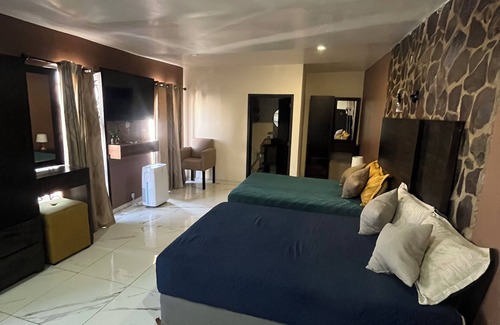 Guadalajara Hotel | Kolombrini