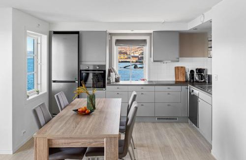 Selje Apartment | Komfortable Ferieleiligheter med Sjøutsikt