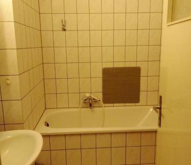 Odenkirchen-Mitte Apartment | Komfortable Handwerker Wohnung