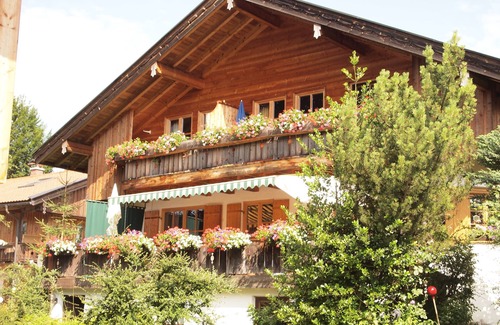 Schliersee House | Komfortable, Komplett Eingerichtete Fewo mit Bergblick für 4 Personen